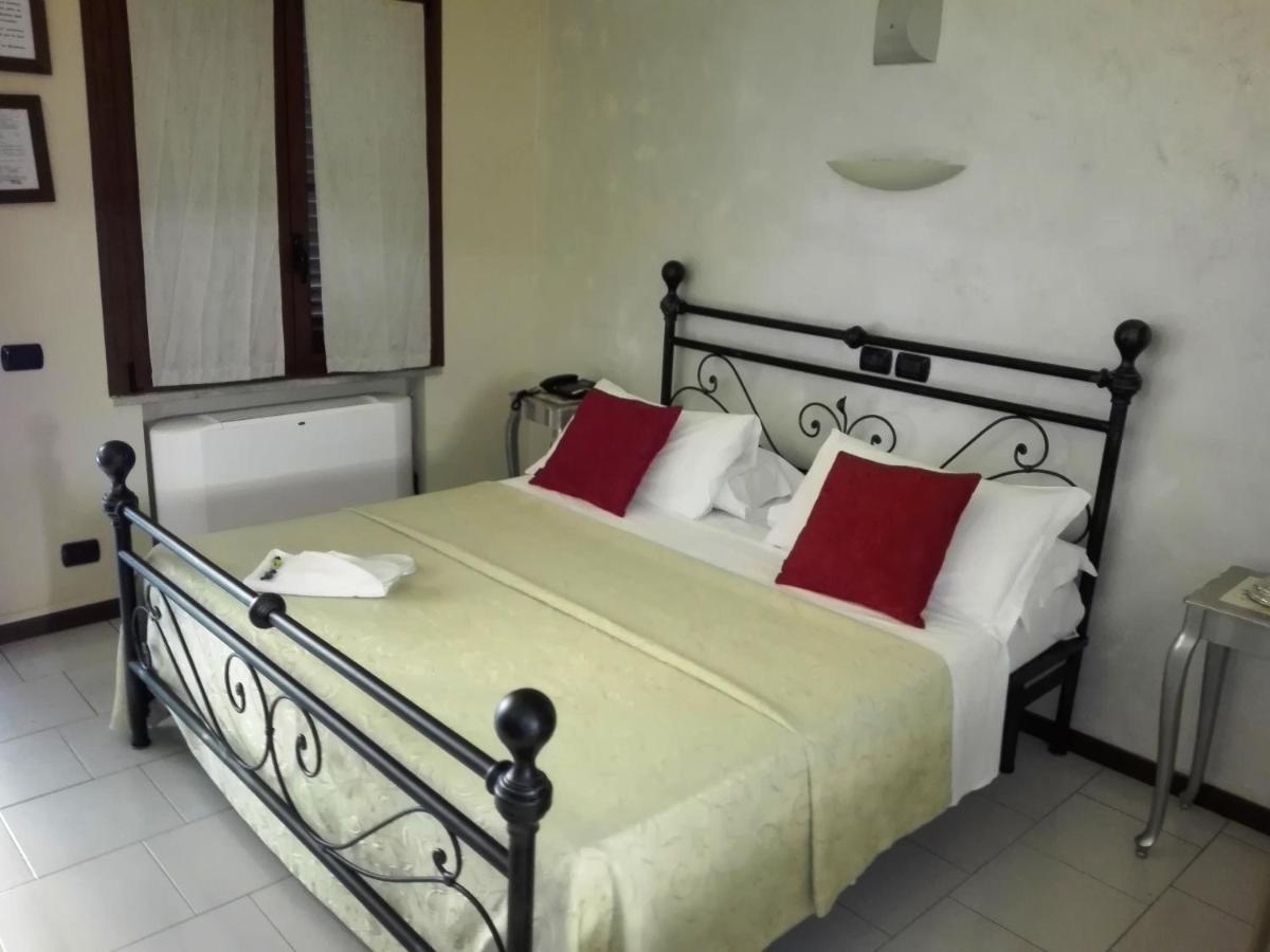 Hotel Motel Est Peschiera Borromeo Luaran gambar